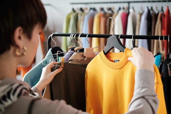 What Are the Best Tips for Styling an Upcycled Denim Jacket for a Business Casual Event?